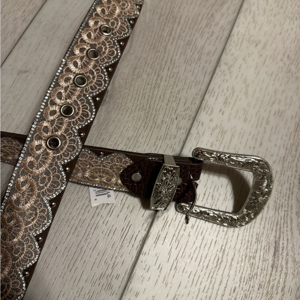 Elegant Brown and Silver Belt with Intricate Design